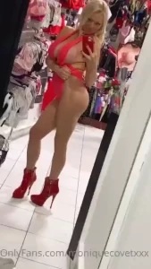 Monique Covet [ moniquecovetxxx ] Onlyfans leaked video 18086313 on Hotleaks.tv