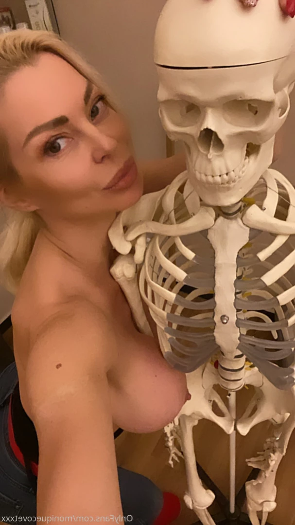 Monique Covet [ moniquecovetxxx ] Onlyfans leaked photo 11159794 on Hotleaks.tv