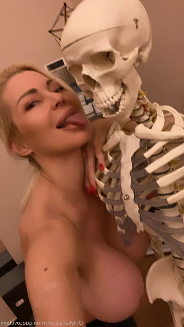 Monique Covet [ moniquecovetxxx ] Onlyfans leaked photo 11159815 on Hotleaks.tv