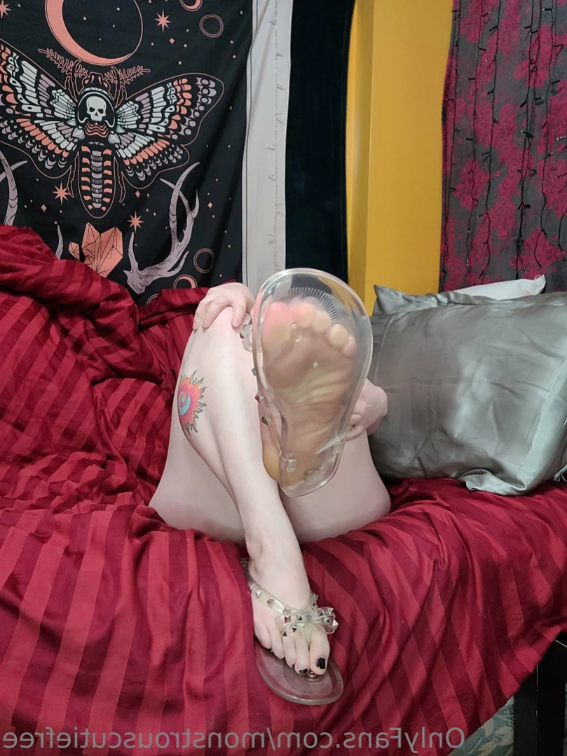 MonstrousCutie's Freebies [ monstrouscutiefree ] Onlyfans leaked photo 11159649 on Hotleaks.tv