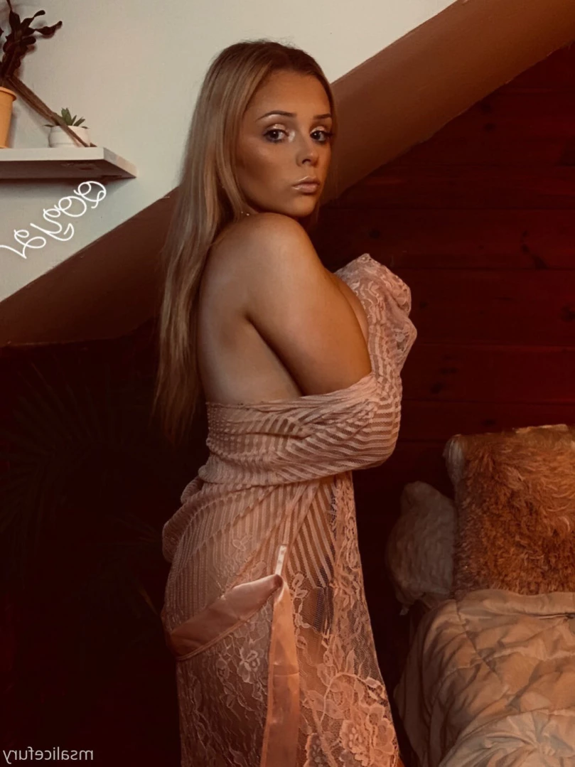 Pregnant Mama Ms Alice Fury VIP [ pregnantmamamsalicefury ] Onlyfans leaked photo 11665272 on Hotleaks.tv