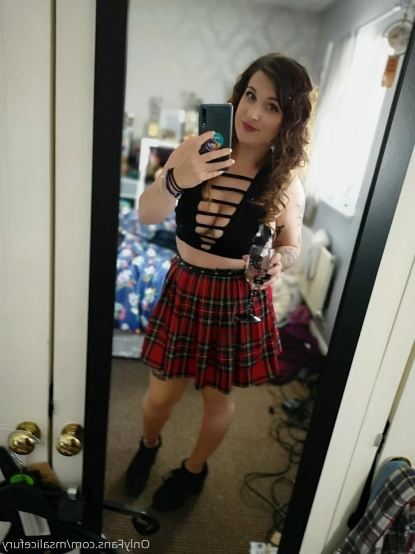 Pregnant Mama Ms Alice Fury VIP [ pregnantmamamsalicefury ] Onlyfans leaked photo 15854524 on Hotleaks.tv