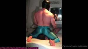 muscle_submission Onlyfans leaked video 11011011 on Hotleaks.tv