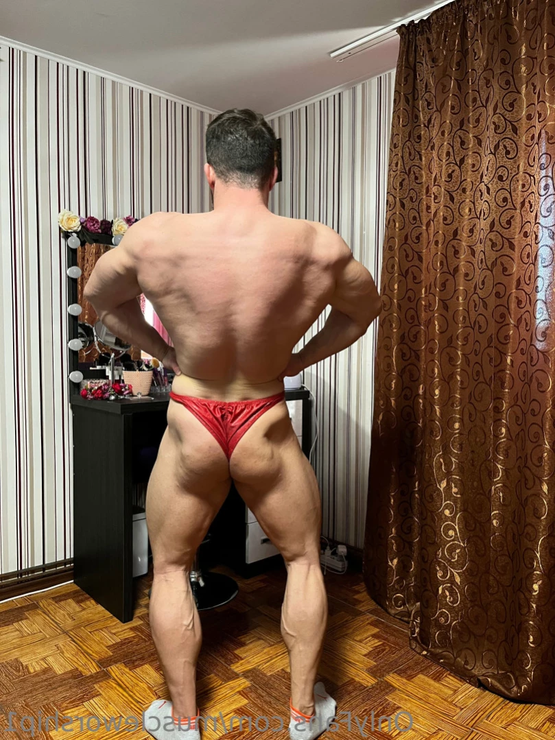 Muscle worship [ muscleworship1 ] Onlyfans leaked photo 10961135 on Hotleaks.tv