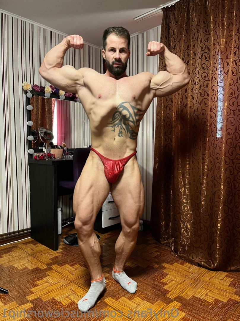 Muscle worship [ muscleworship1 ] Onlyfans leaked photo 11274507 on Hotleaks.tv