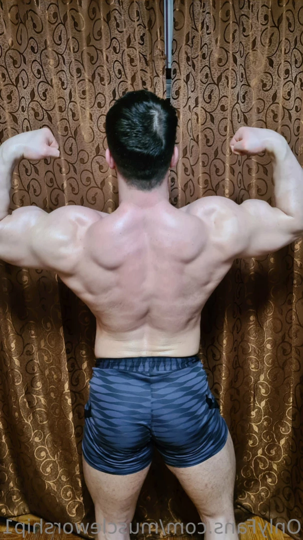 Muscle worship [ muscleworship1 ] Onlyfans leaked photo 11274510 on Hotleaks.tv
