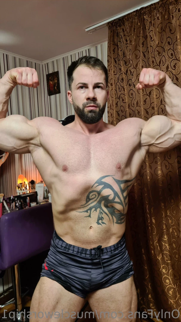 Muscle worship [ muscleworship1 ] Onlyfans leaked photo 11274515 on Hotleaks.tv