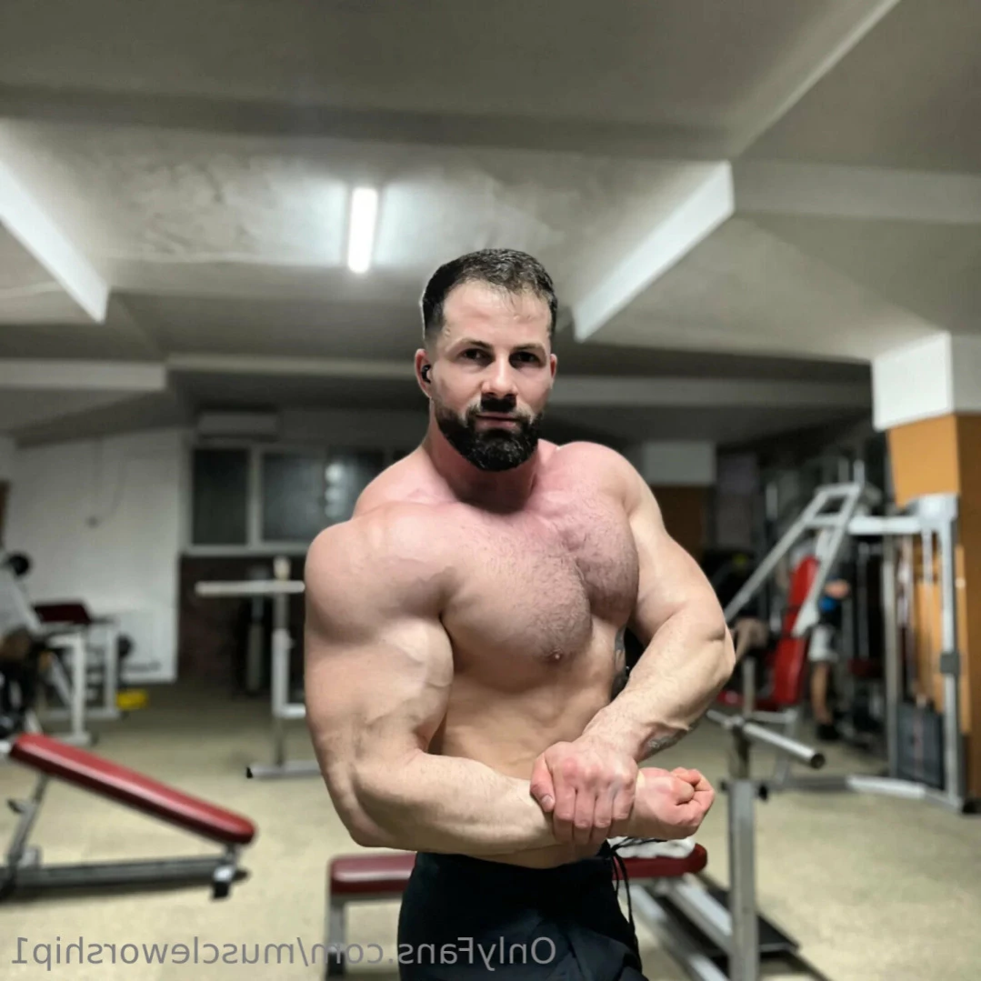 Muscle worship [ muscleworship1 ] Onlyfans leaked photo 11274519 on Hotleaks.tv