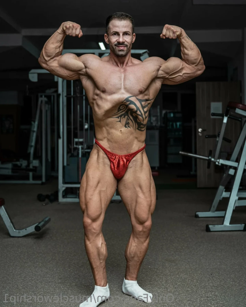 Muscle worship [ muscleworship1 ] Onlyfans leaked photo 11824492 on Hotleaks.tv