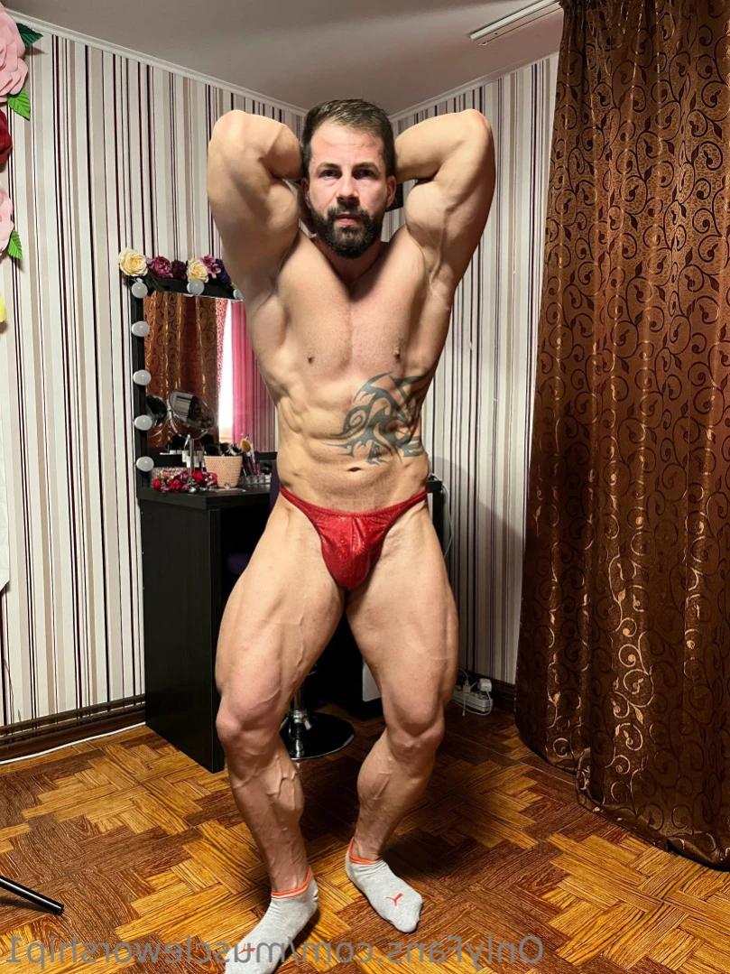Muscle worship [ muscleworship1 ] Onlyfans leaked photo 13235794 on Hotleaks.tv