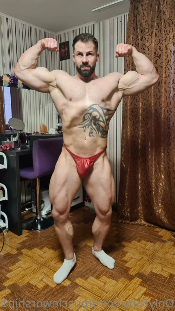 Muscle worship [ muscleworship1 ] Onlyfans leaked photo 15168016 on Hotleaks.tv