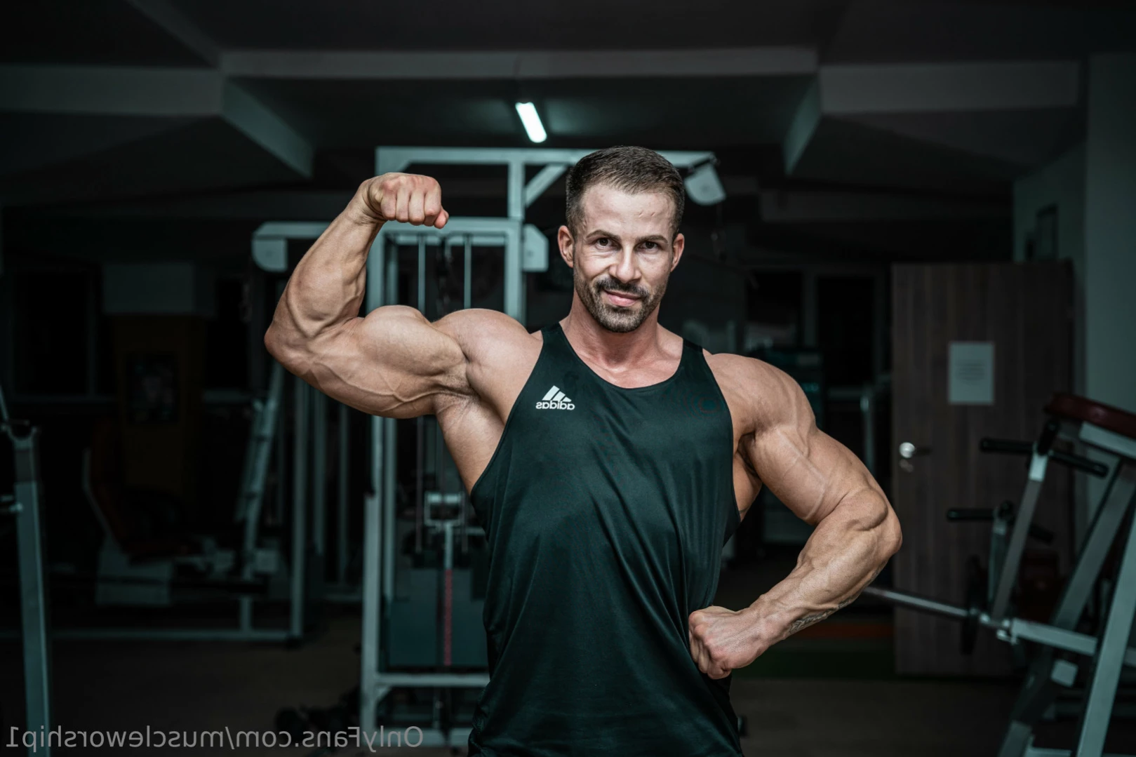 Muscle worship [ muscleworship1 ] Onlyfans leaked photo 15221132 on Hotleaks.tv