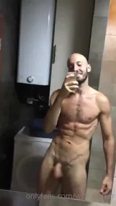 NakedGamer [ nakedgamervip ] Onlyfans leaked video 18085391 on Hotleaks.tv