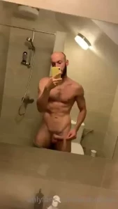 NakedGamer [ nakedgamervip ] Onlyfans leaked video 18085451 on Hotleaks.tv
