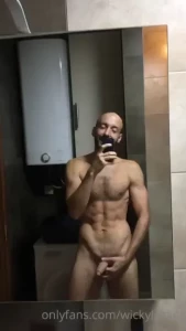 18085586