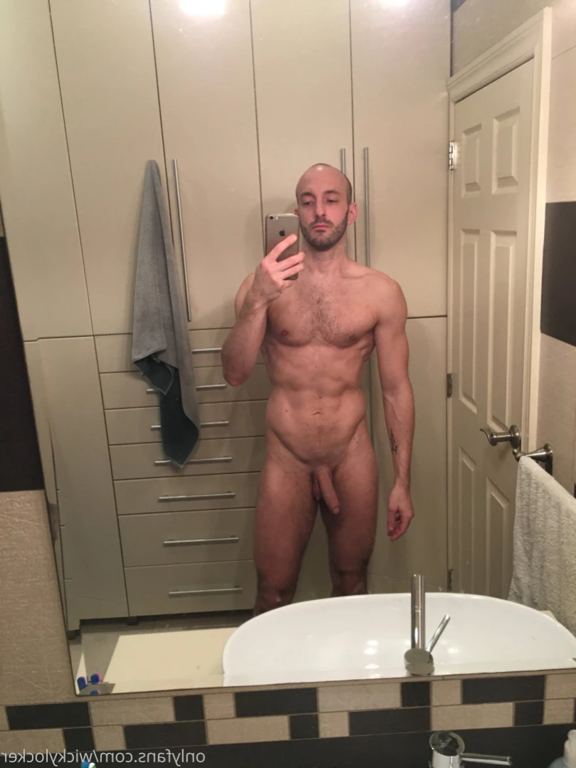 NakedGamer [ nakedgamervip ] Onlyfans leaked photo 11283193 on Hotleaks.tv