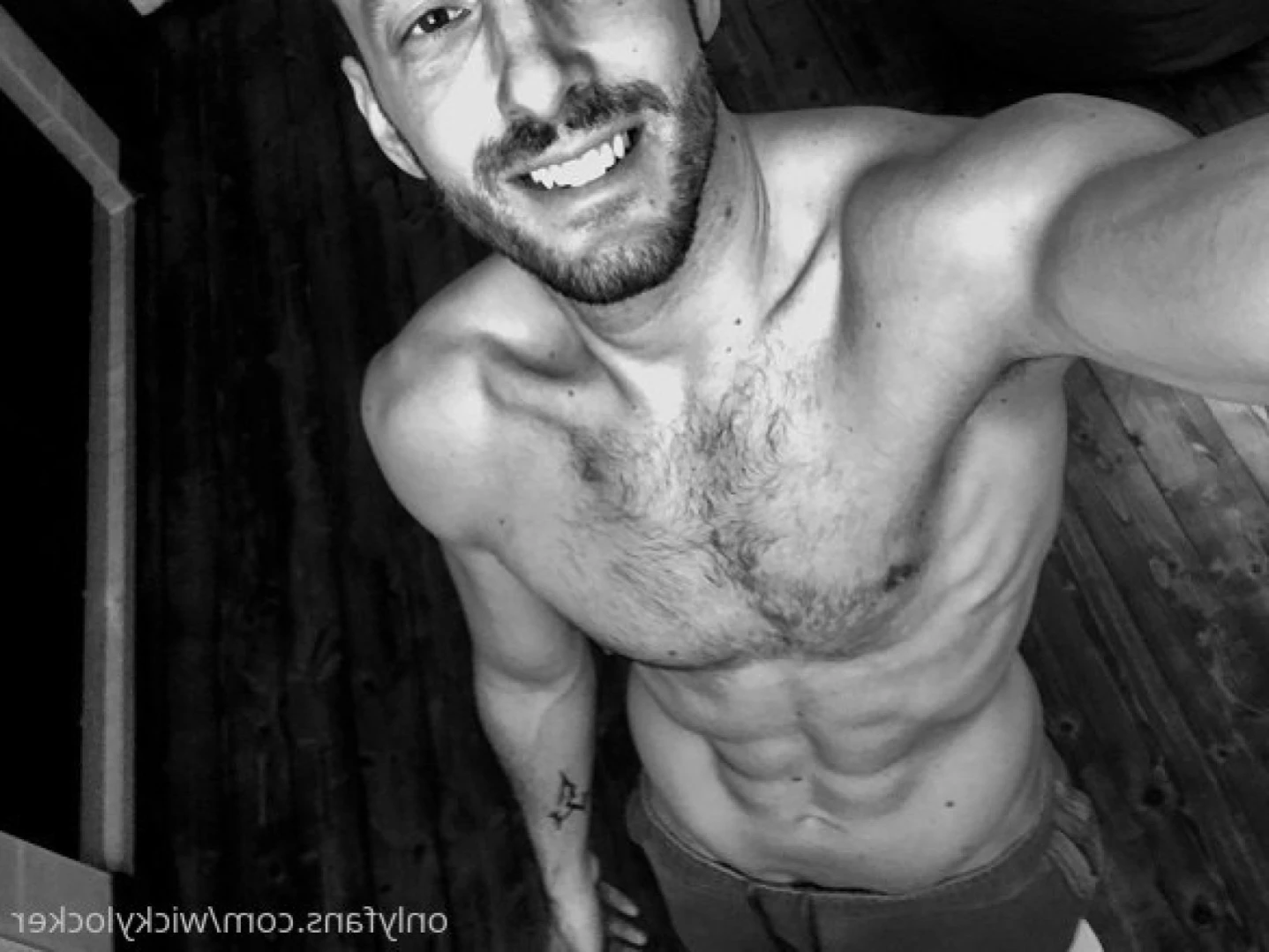 NakedGamer [ nakedgamervip ] Onlyfans leaked photo 11283225 on Hotleaks.tv