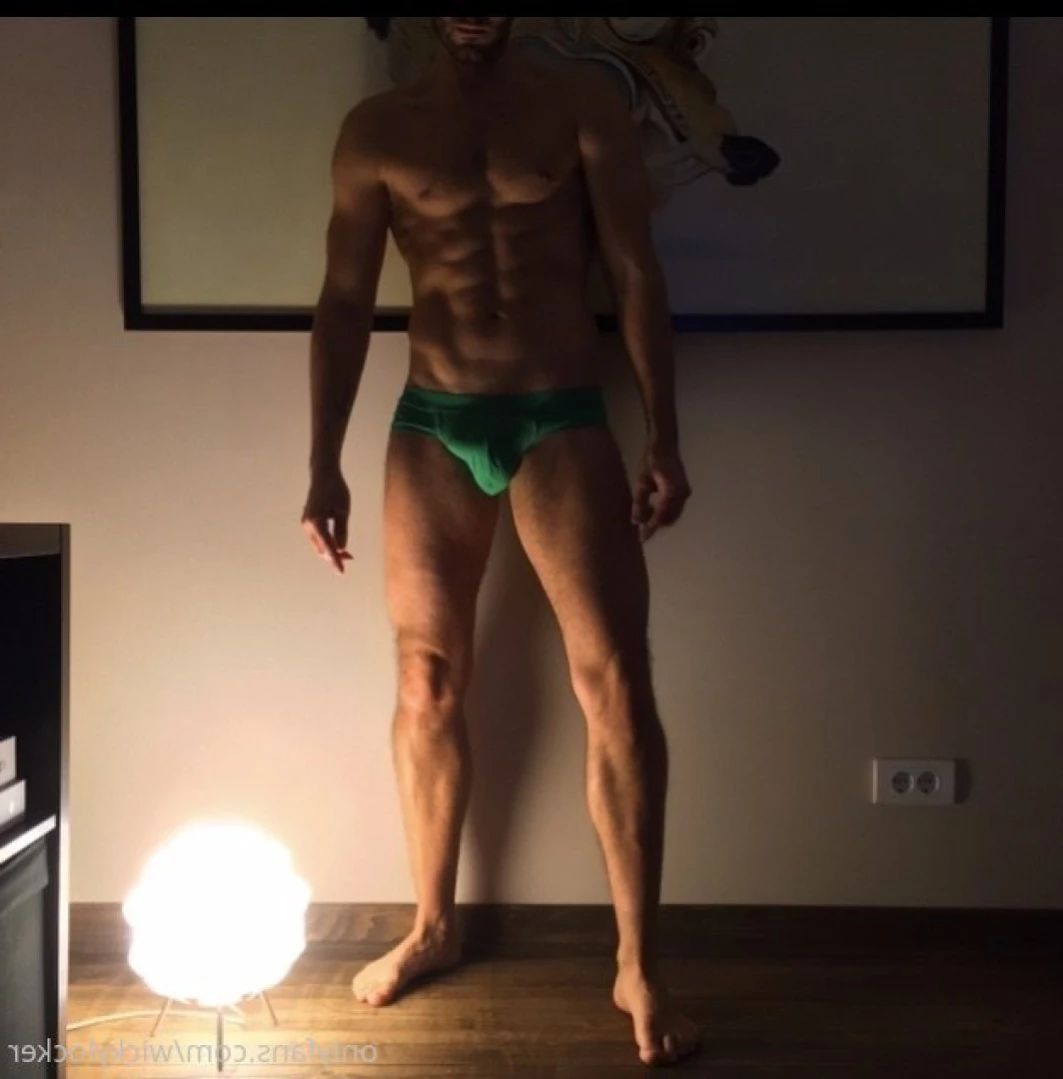 NakedGamer [ nakedgamervip ] Onlyfans leaked photo 11283253 on Hotleaks.tv