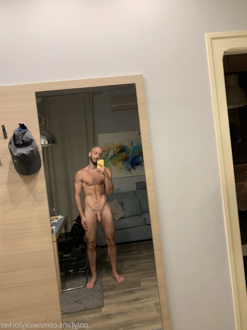 NakedGamer [ nakedgamervip ] Onlyfans leaked photo 11283274 on Hotleaks.tv