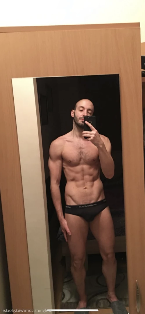 NakedGamer [ nakedgamervip ] Onlyfans leaked photo 11829974 on Hotleaks.tv