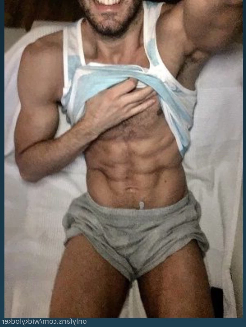 NakedGamer [ nakedgamervip ] Onlyfans leaked photo 13452795 on Hotleaks.tv