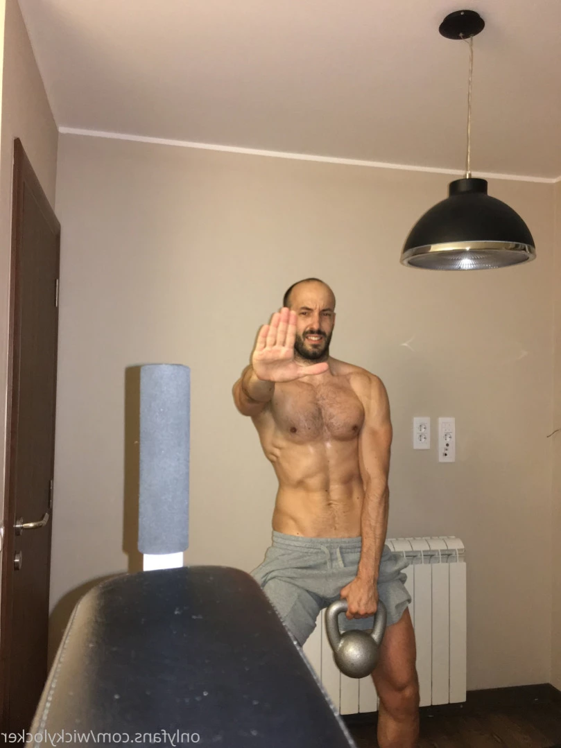 NakedGamer [ nakedgamervip ] Onlyfans leaked photo 13452898 on Hotleaks.tv