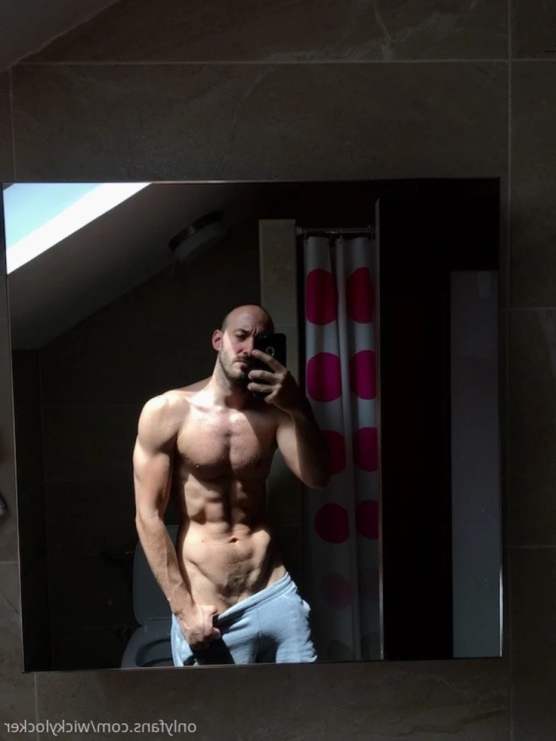 NakedGamer [ nakedgamervip ] Onlyfans leaked photo 13733960 on Hotleaks.tv