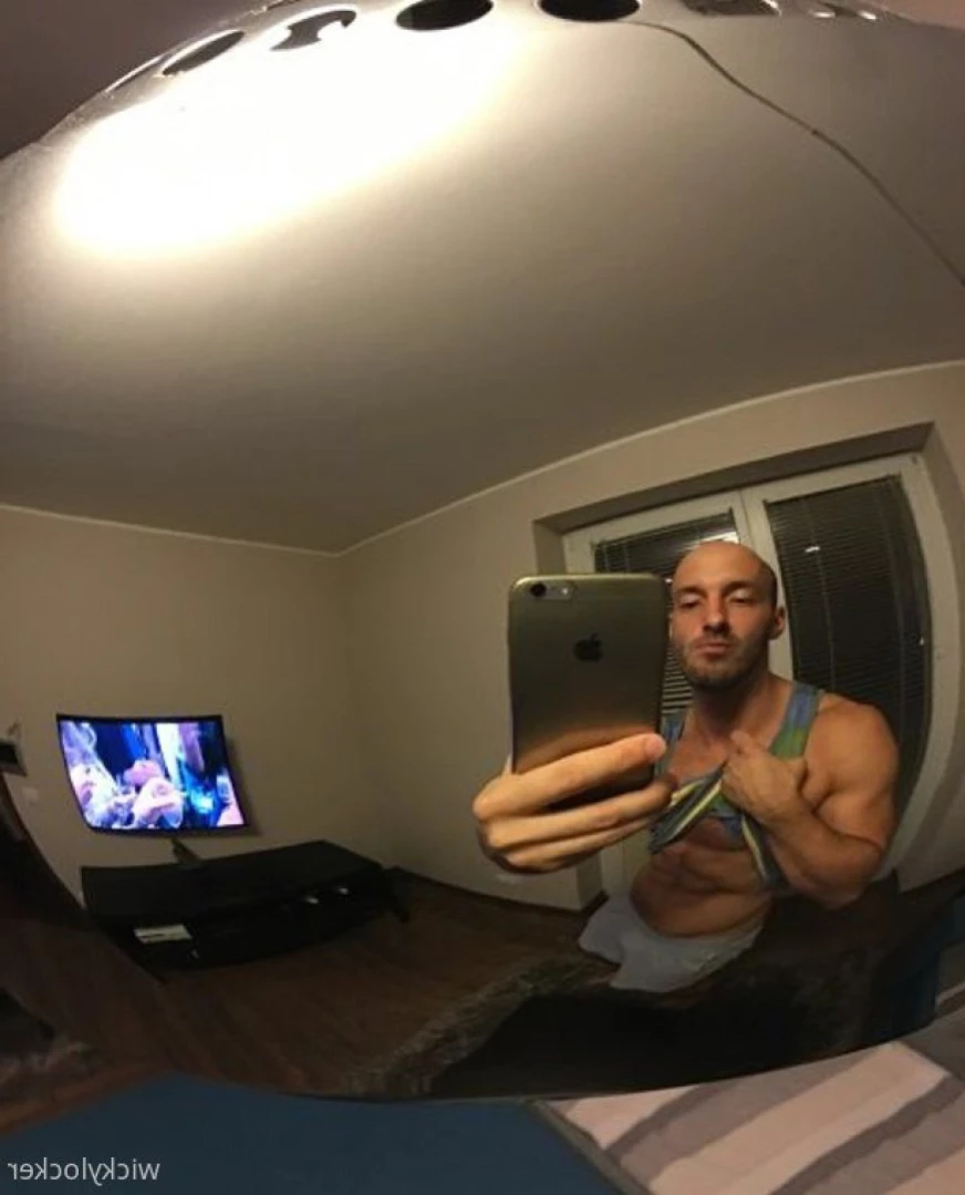 NakedGamer [ nakedgamervip ] Onlyfans leaked photo 14512556 on Hotleaks.tv