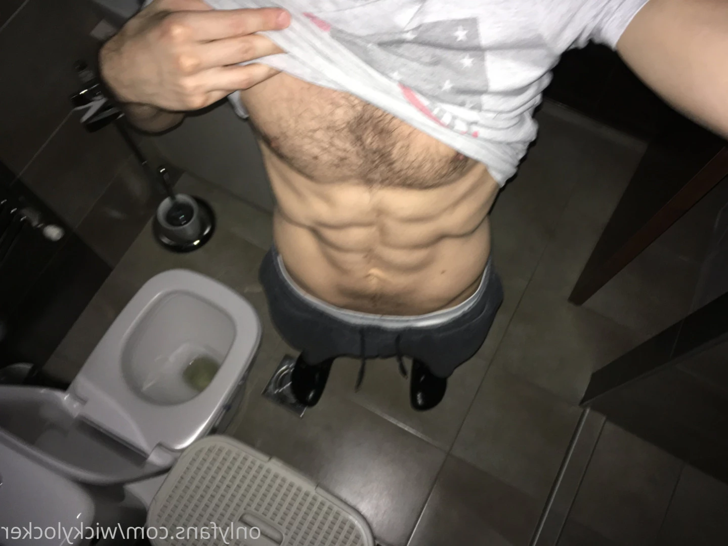 NakedGamer [ nakedgamervip ] Onlyfans leaked photo 14550818 on Hotleaks.tv