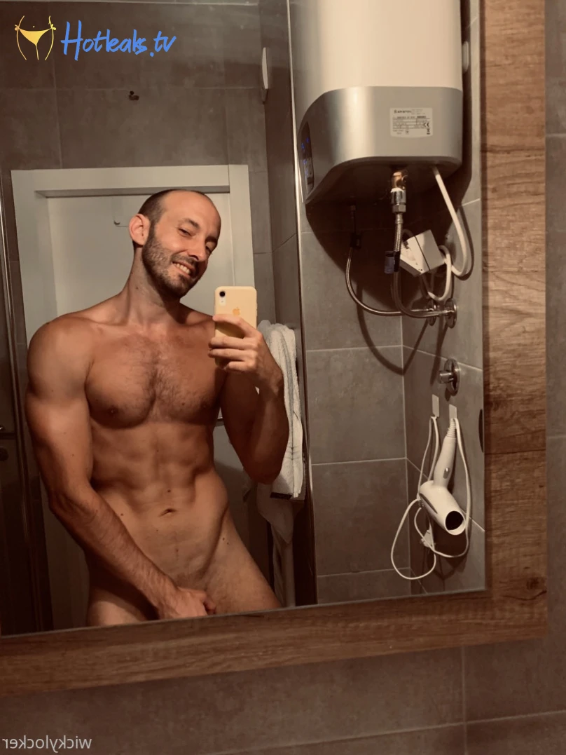 NakedGamer [ nakedgamervip ] Onlyfans leaked photo 15809202 on Hotleaks.tv