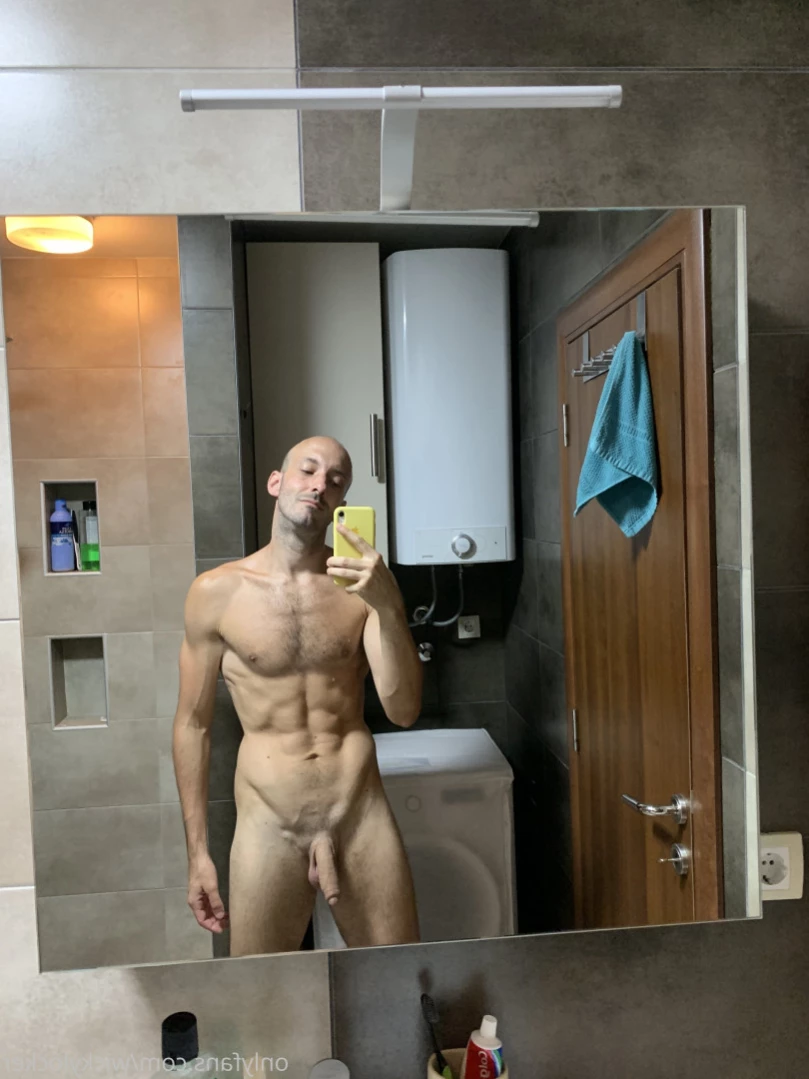 NakedGamer [ nakedgamervip ] Onlyfans leaked photo 16320041 on Hotleaks.tv