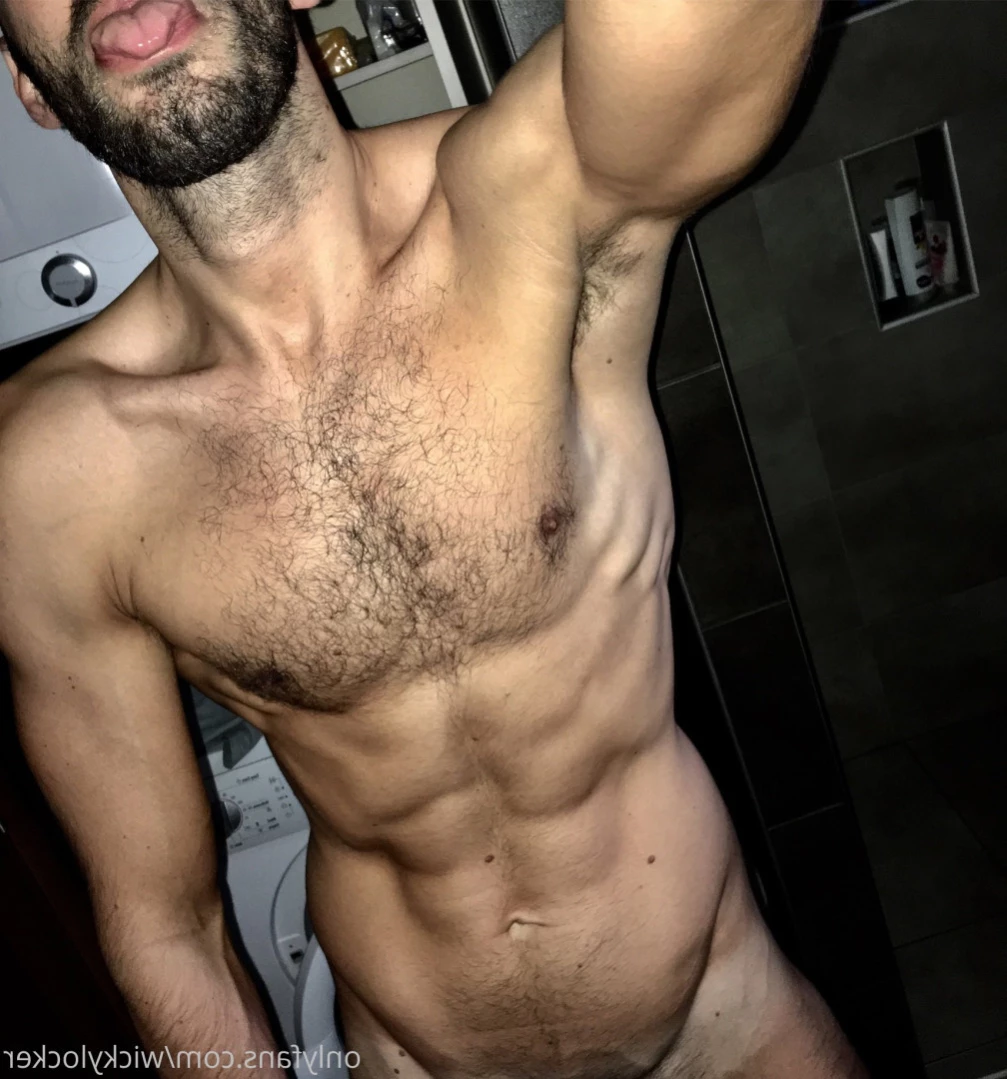 NakedGamer [ nakedgamervip ] Onlyfans leaked photo 16329806 on Hotleaks.tv