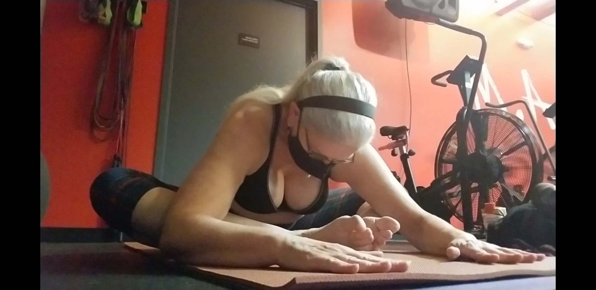 NAKED YOGA for the Aging Athlete [ nakedyoganakedyoga ] Onlyfans leaked photo 11289576 on Hotleaks.tv
