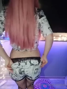 18085023