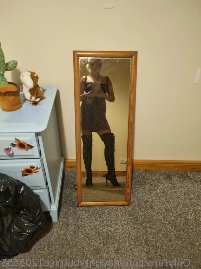 ❤️Irish chick❤️ Vip Page [ naughtybutnice1205555 ] Onlyfans leaked photo 15463104 on Hotleaks.tv