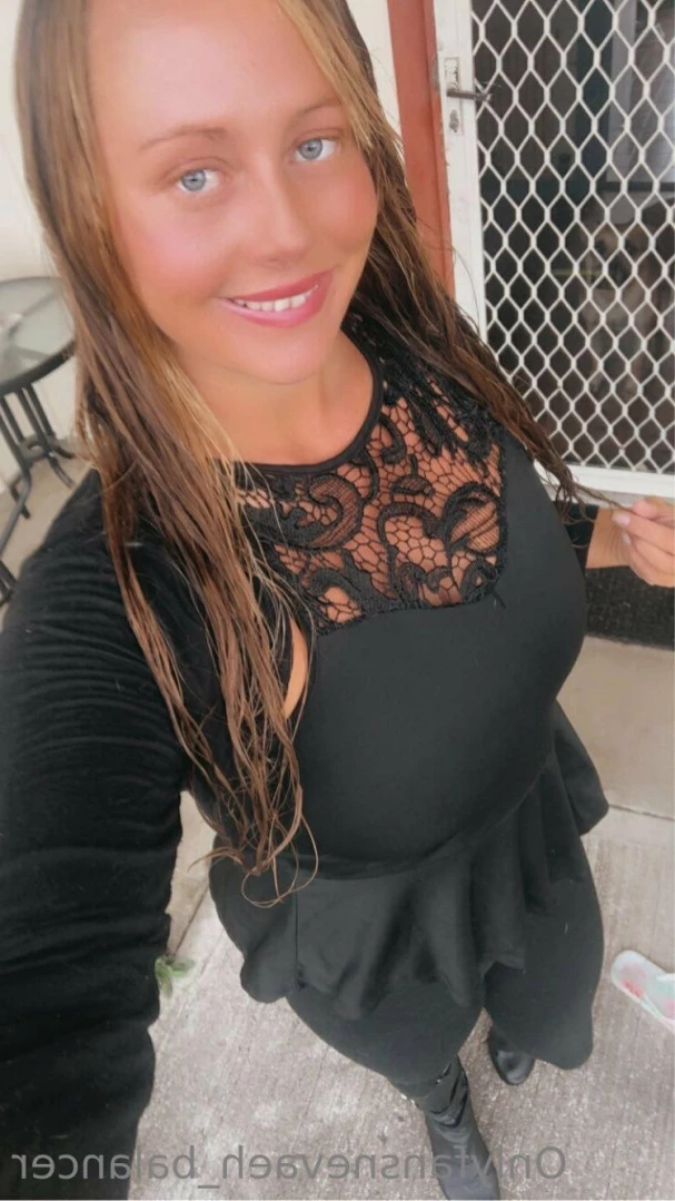 Bec [ nevaehbalancer ] Onlyfans leaked photo 16319154 on Hotleaks.tv