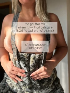10976785