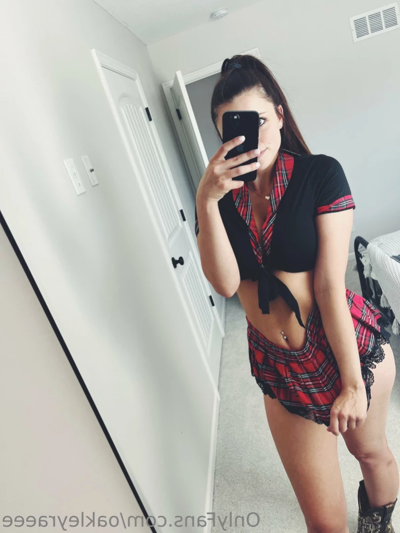 Oakley [ oakleyraeee ] Onlyfans leaked photo 15306779 on Hotleaks.tv