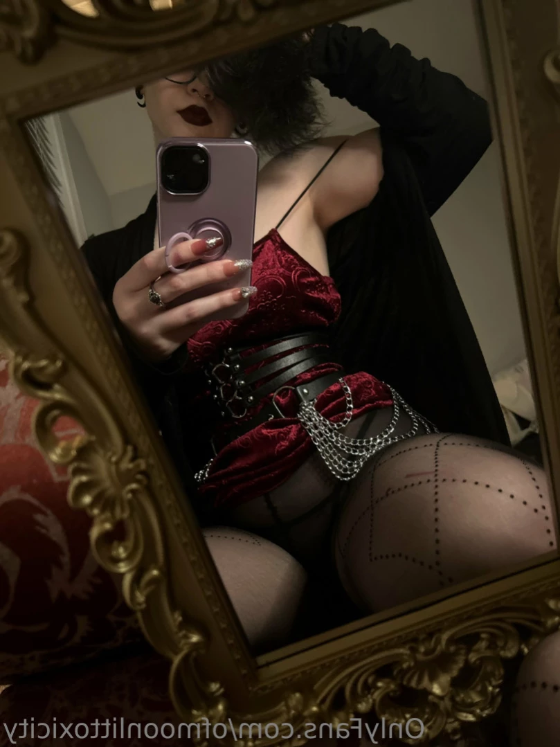 Dakota [ ofmoonlittoxicity ] Onlyfans leaked photo 14079797 on Hotleaks.tv