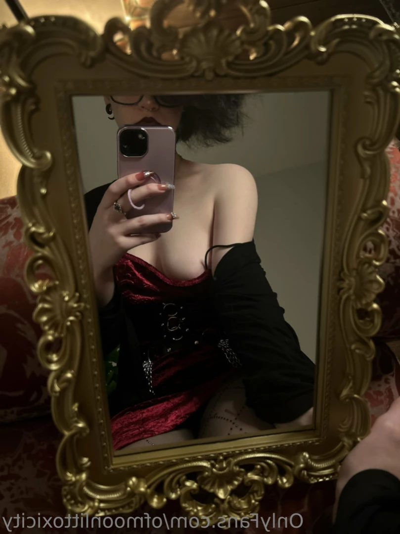 Dakota [ ofmoonlittoxicity ] Onlyfans leaked photo 16056036 on Hotleaks.tv