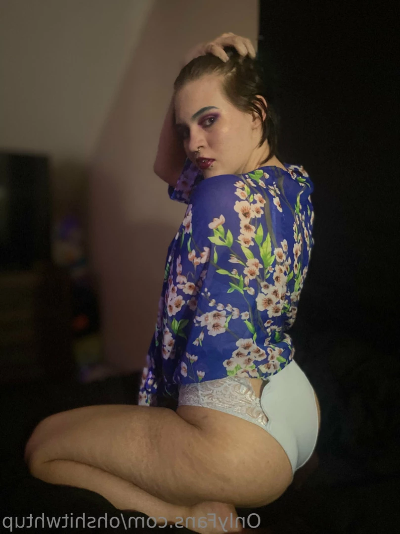 Mae [ ohshitwhtup ] Onlyfans leaked photo 11277382 on Hotleaks.tv