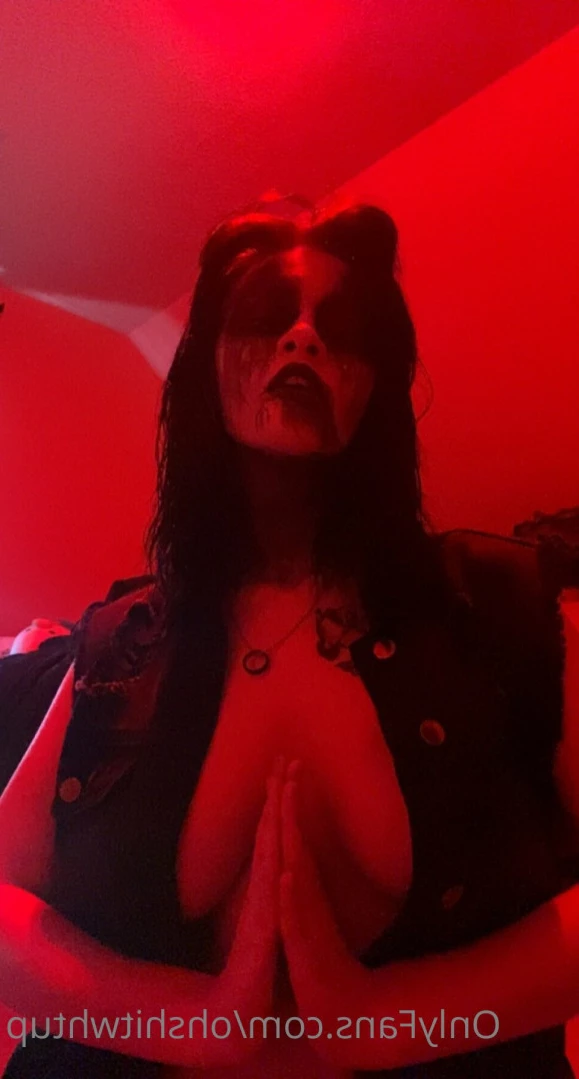 Mae [ ohshitwhtup ] Onlyfans leaked photo 11277412 on Hotleaks.tv