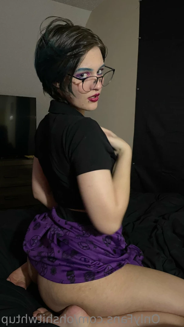 Mae [ ohshitwhtup ] Onlyfans leaked photo 15216393 on Hotleaks.tv