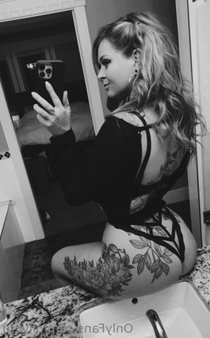 olive o [ olivefg ] Onlyfans leaked photo 14170294 on Hotleaks.tv