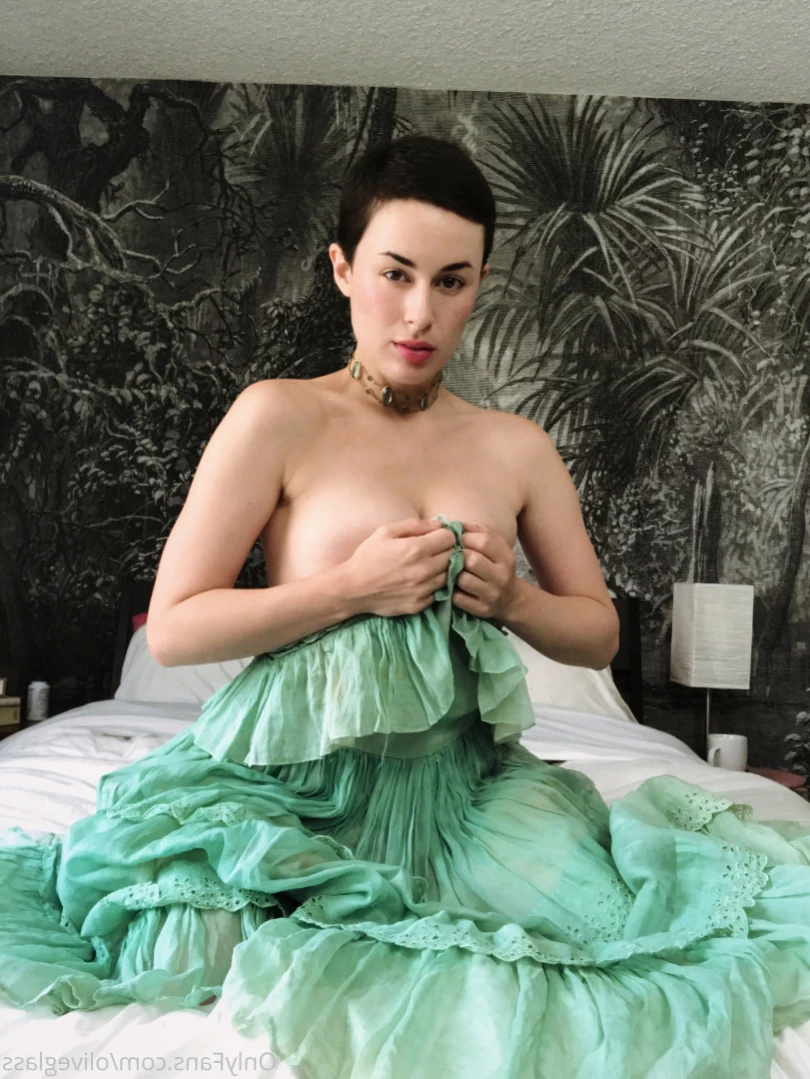 Olive Glass [ oliveglass ] Onlyfans leaked photo 12787367 on Hotleaks.tv