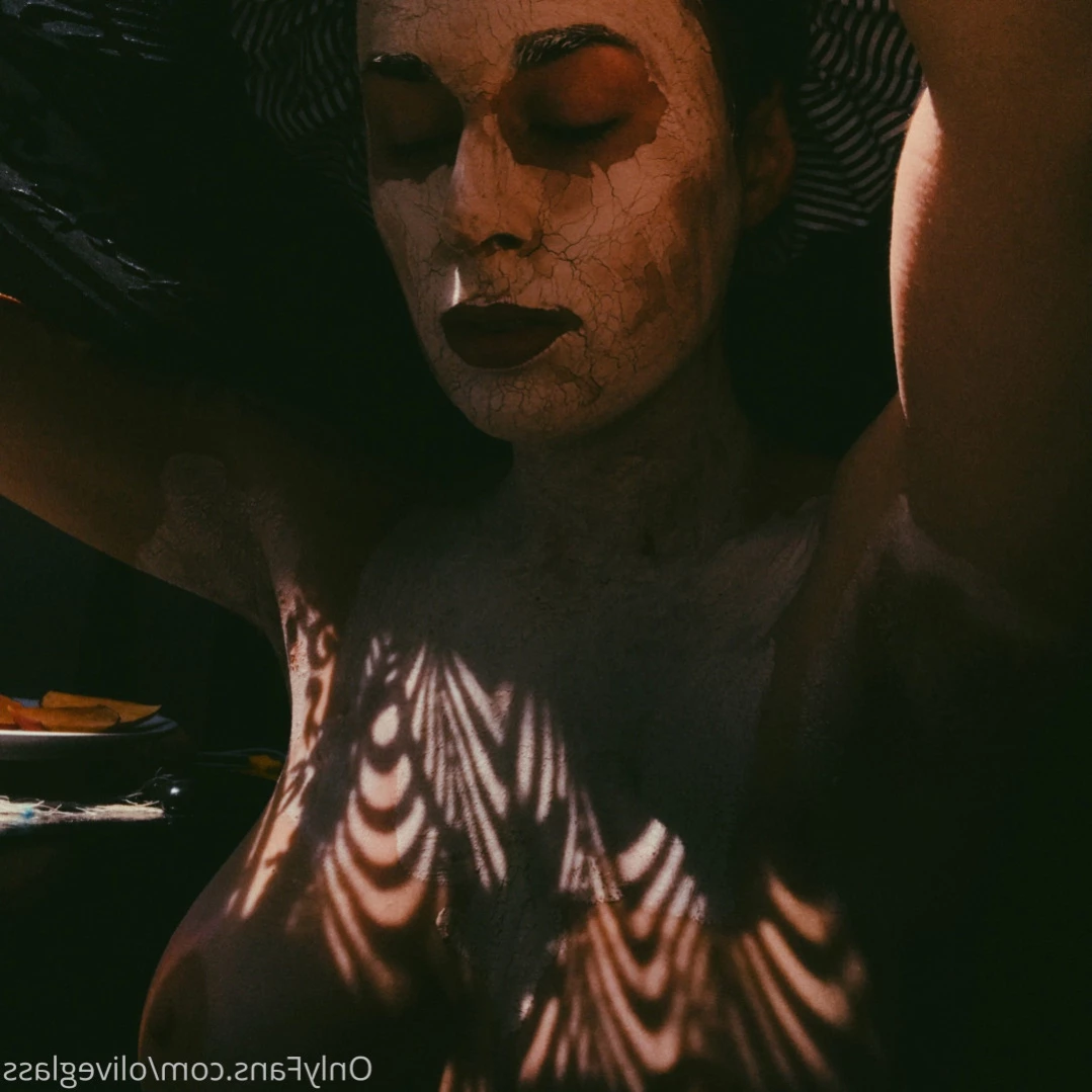 Olive Glass [ oliveglass ] Onlyfans leaked photo 14163179 on Hotleaks.tv