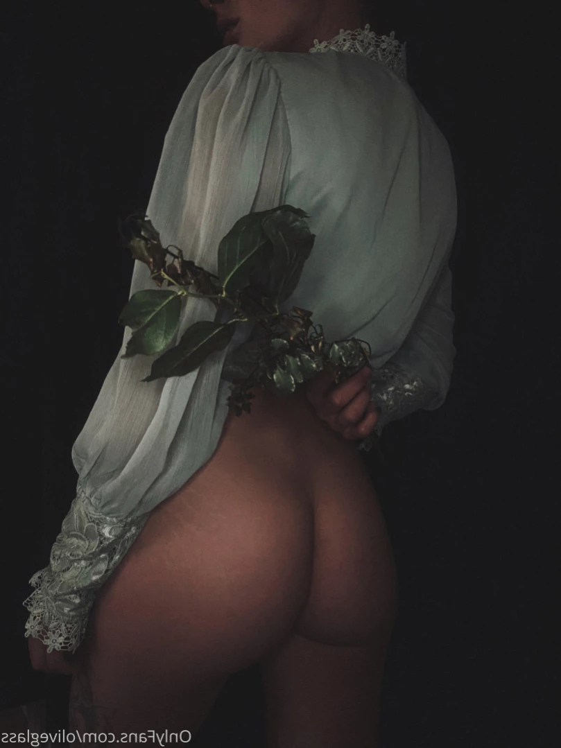 Olive Glass [ oliveglass ] Onlyfans leaked photo 14163535 on Hotleaks.tv
