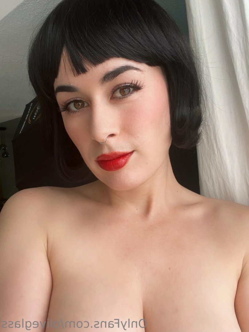 Olive Glass [ oliveglass ] Onlyfans leaked photo 14176444 on Hotleaks.tv