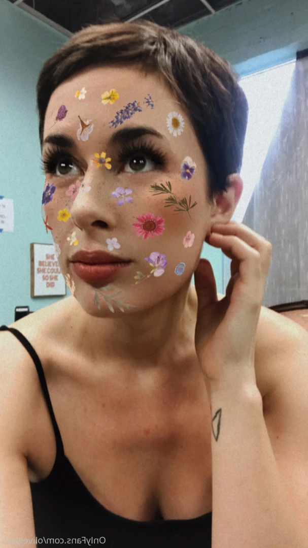 Olive Glass [ oliveglass ] Onlyfans leaked photo 14252437 on Hotleaks.tv
