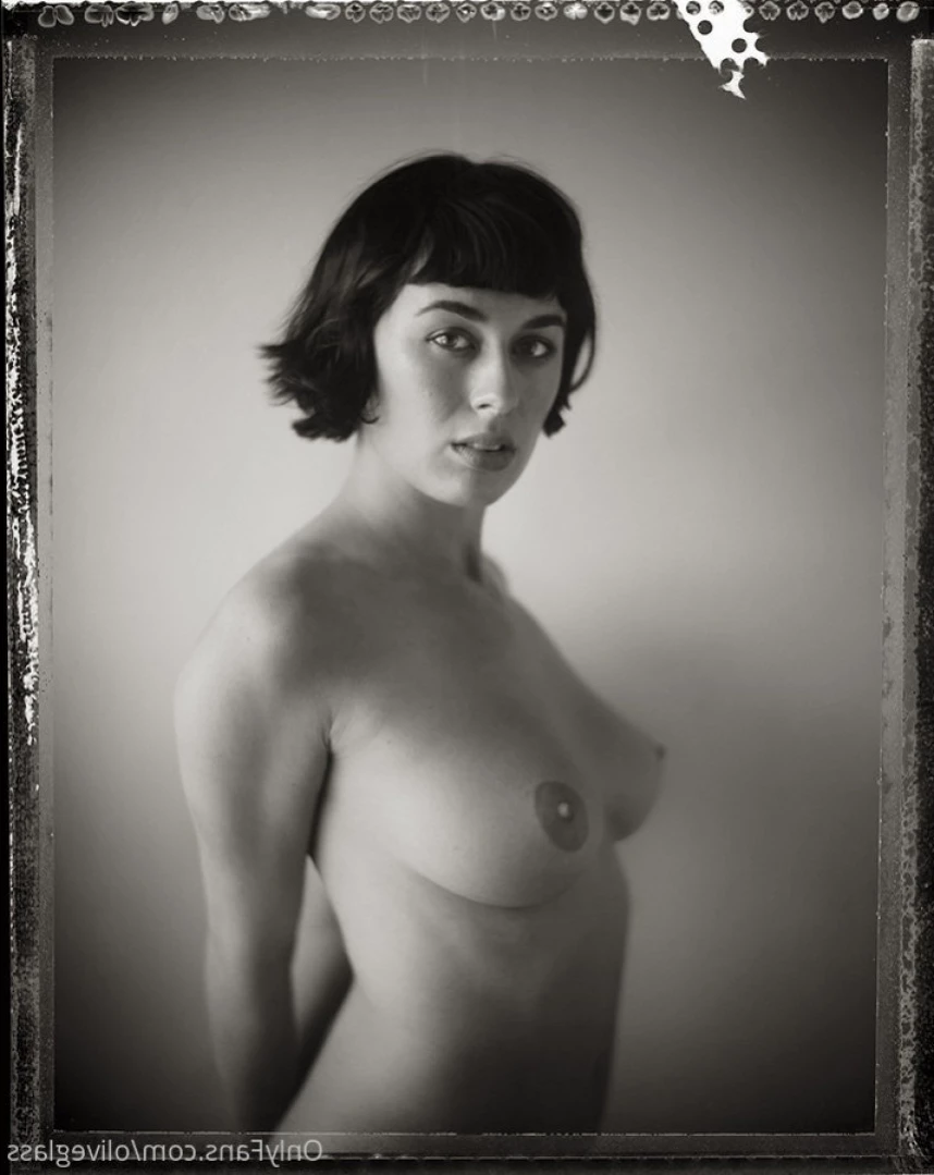 Olive Glass [ oliveglass ] Onlyfans leaked photo 14473573 on Hotleaks.tv